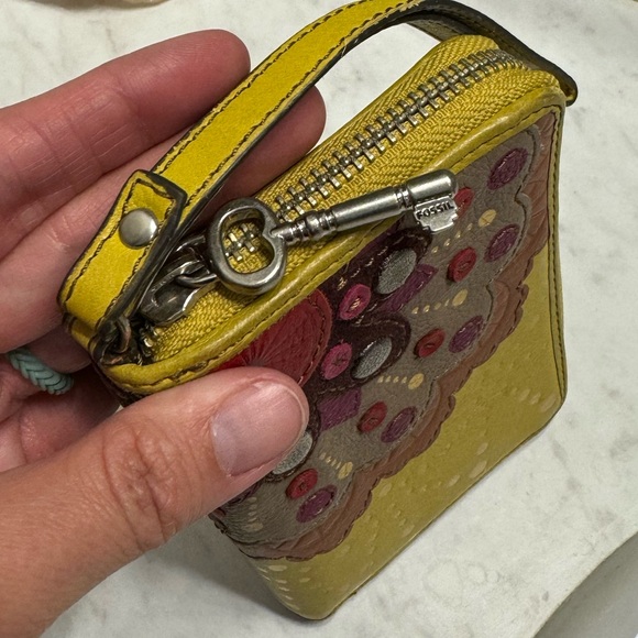 New Vintage Fossil Leather Wristlet Wallet Chartreuse Green Pink & Brown Design - Picture 7 of 11